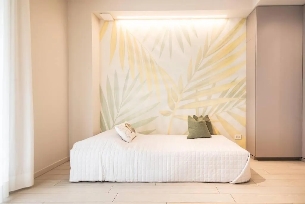 New Modern Seaside House With Garage Apartment Riccione