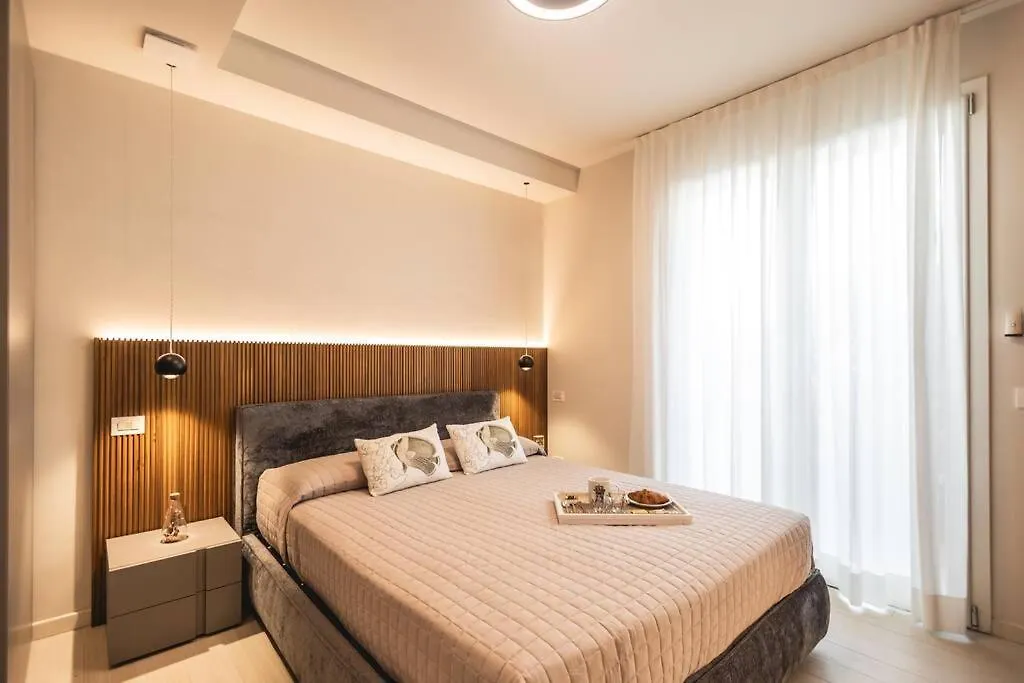 New Modern Seaside House With Garage Apartment Riccione