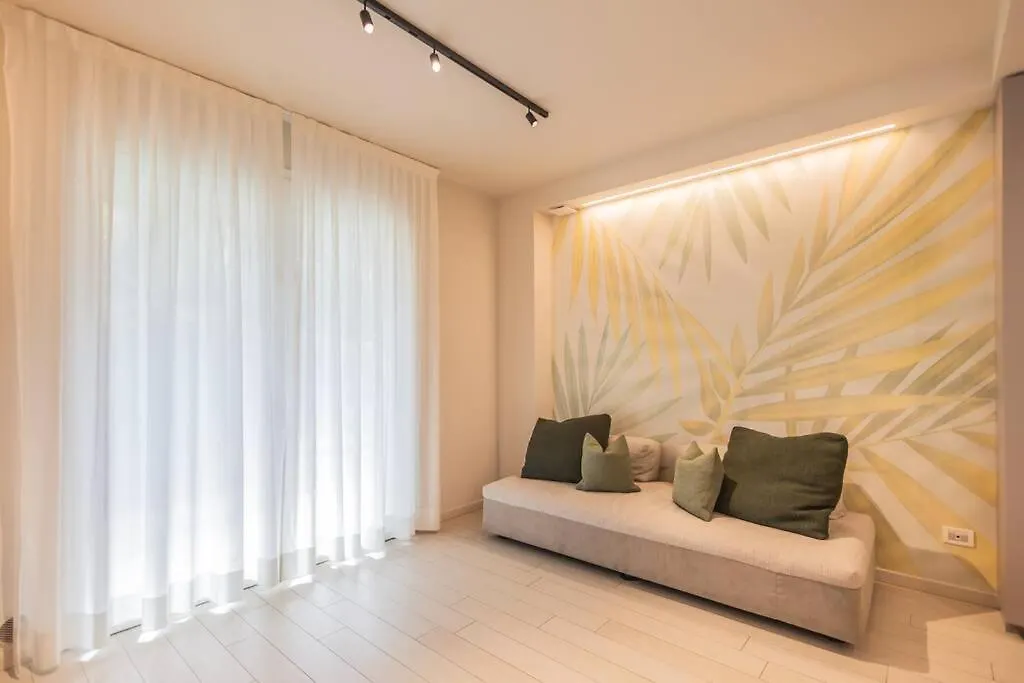 New Modern Seaside House With Garage Apartment Riccione Italy