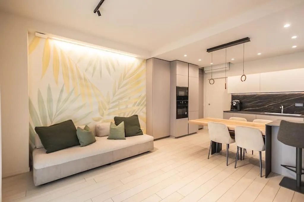 New Modern Seaside House With Garage Apartment Riccione Italy