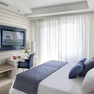 4* Hotel Nautico